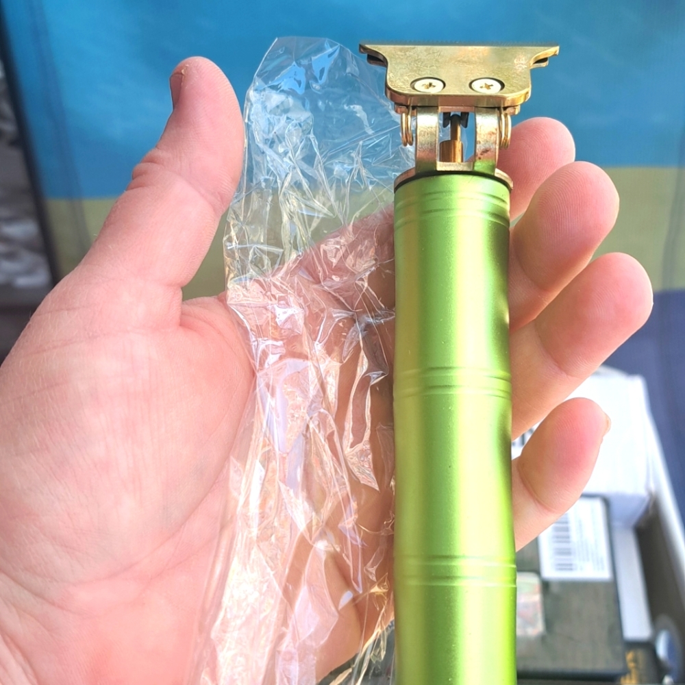 Clipper trimmers cordless
